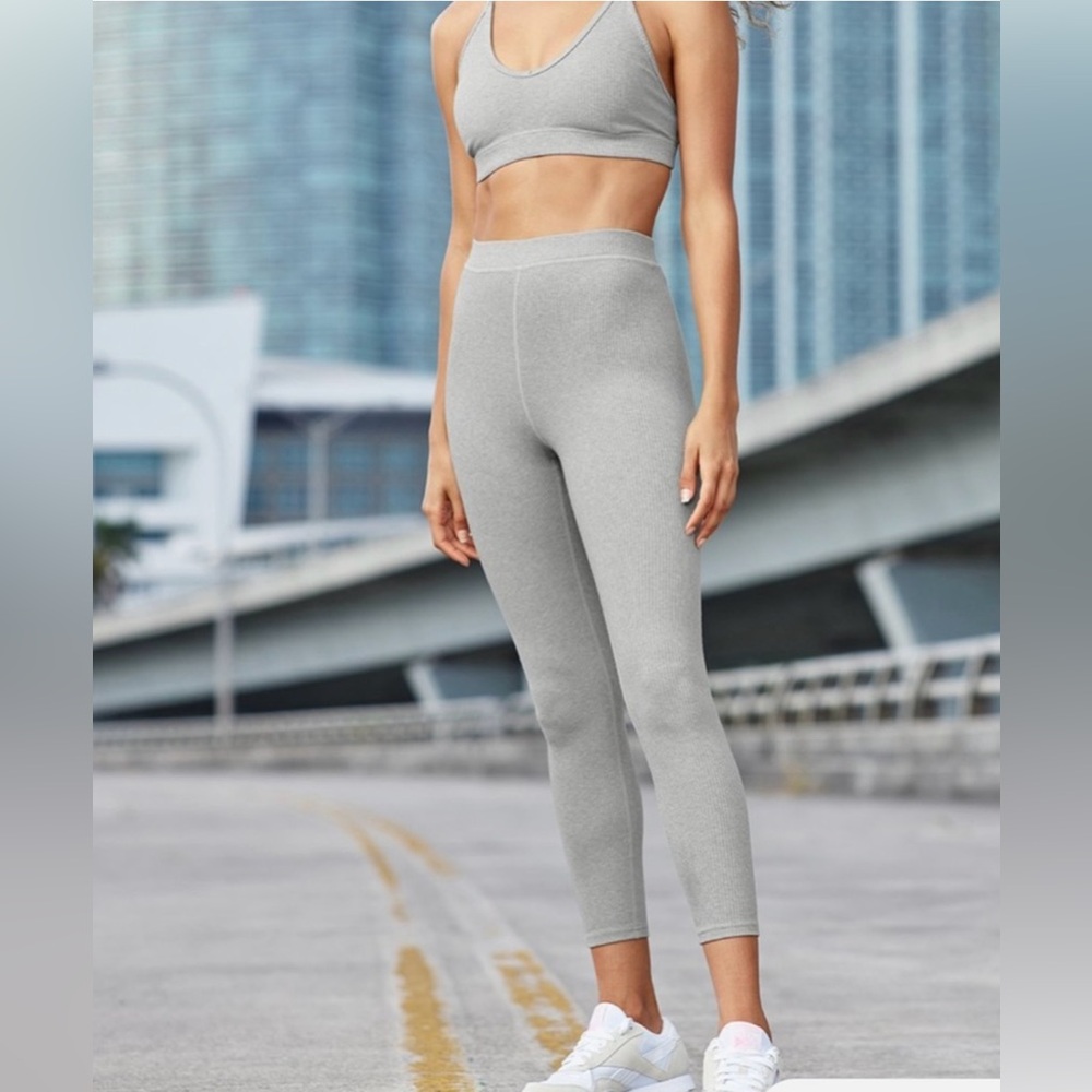 ALO Yoga Blissful Ribbed High Waist 7/8 Leggings In Gray Size XS*